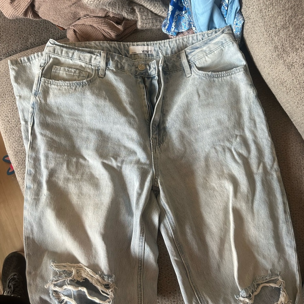 Light Blue Distressed Women’s Jeans